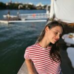 Chay Suede Instagram – Minha vida boa.

Minha Laurinha.

Minha melhor parte é você, minha professora de tudo o que eu preciso aprender. Minhas faltas se completam no que você naturalmente é, e nas coisas novas que ainda nem percebeu que sabe. 

Te amo com todo o meu corpo e meu coração. Feliz aniversário, que Deus te abençoe e guarde seu coração generoso, humilde e sincero assim.

Chay