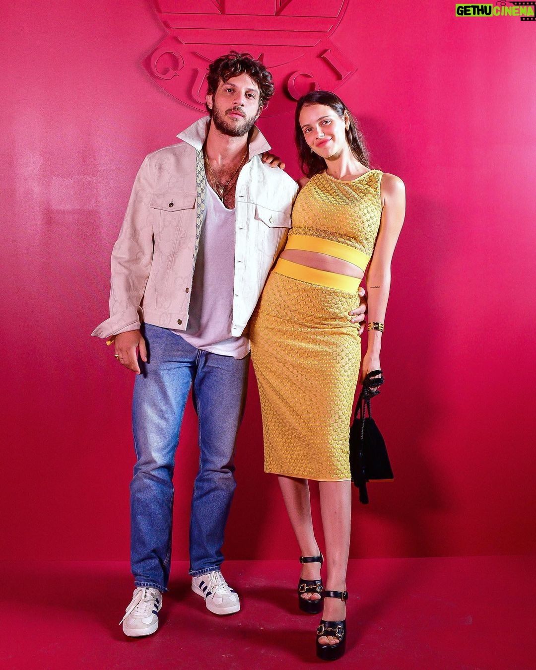 Chay Suede Instagram - Isso foi ontem. Que noite, turma, que noite! Amo sair pra dançar com você, amor da minha vida, minha paixão, minha parceira de tudo @neivalaura Muito obrigado @gucci @vitorsouza___ @carlamoreire @leandrot pelo convite, que festa linda! ❤️🔥