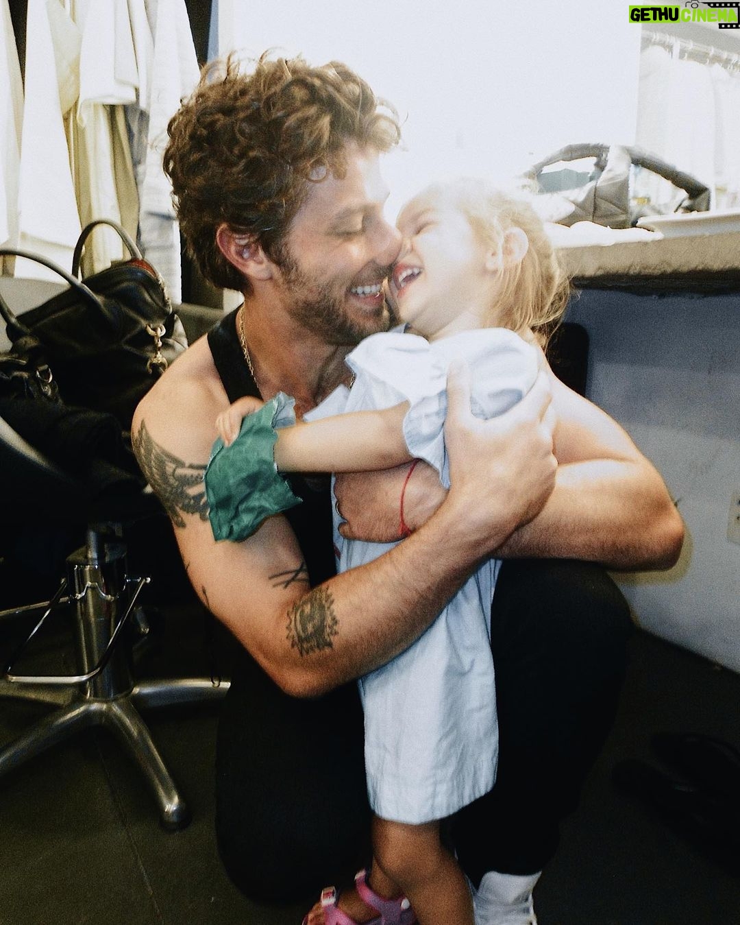 Chay Suede Instagram - Dump do sábado em SP 🥷💥💘👶🏻❤️🫒🥃