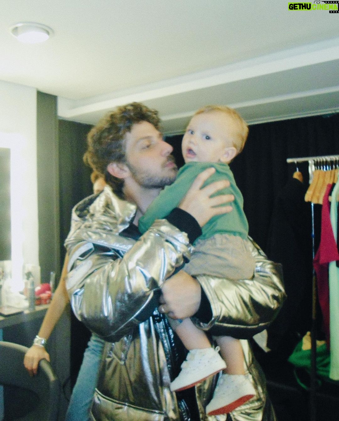 Chay Suede Instagram - Dump do sábado em SP 🥷💥💘👶🏻❤️🫒🥃