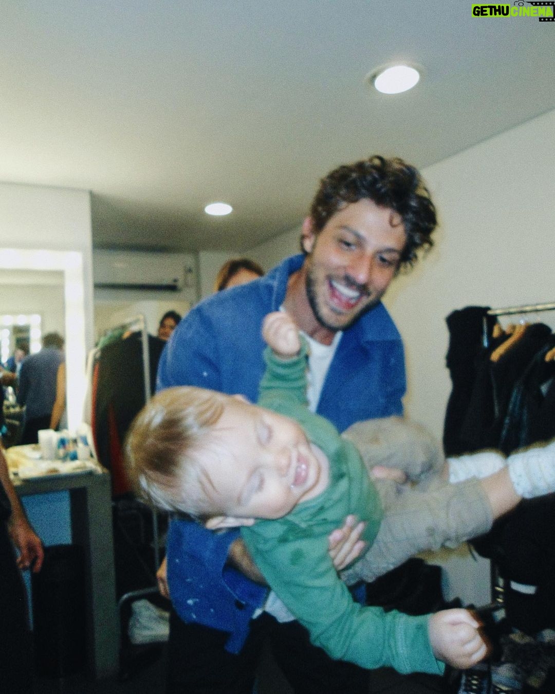 Chay Suede Instagram - Dump do sábado em SP 🥷💥💘👶🏻❤️🫒🥃