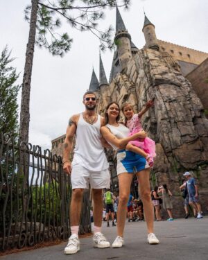 Chay Suede Instagram - QUE MOMENTO!

Obrigado @universaldestinationsbrasil  por esse dia inesquecível, com direito a guia e tudo mais.
Melhor experiência possível :))