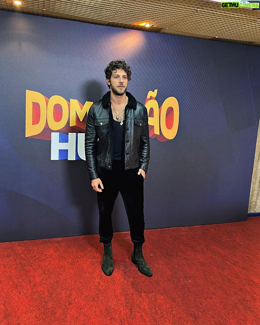 Chay Suede Instagram - Hoje no @domingao :))