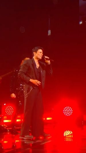Chayanne Instagram - Ya bailamos bachata, ahora Bailemos Otra Vez en el tour que tendremos por US 🇺🇸 ❤️ #BailemosOtraVezTour El link para el registro de la preventa lo pueden encontrar en mi biografía ☝️

#Chayanne