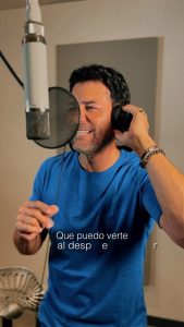 Chayanne Instagram - ¿Qué te parece si bailamos bachata juntos? 🕺 #Chayanne