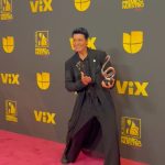 Chayanne Instagram - ¡Mi gente bonita! Gracias por bailar y gozarse esta canción conmigo, este premio es de ustedes. Un abrazo gigante ❤️ @premiolonuestro #PremioLoNuestro