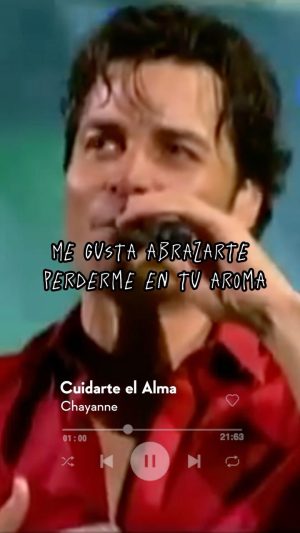 Chayanne Instagram - Me gusta abrazarte, perderme en tu aroma, poder encontrar en tus ojos el cielo… ☁️❤️
#Chayanne