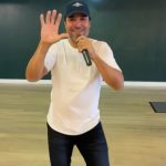 Chayanne Instagram - Acá ensayando para @premiolonuestro ❤️ #PremioLoNuestro