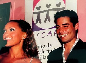 Chayanne Instagram - Hoy estamos de celebración porque es nuestro aniversario #25 de “Dance with me” Muy contento por haber participado en esta hermosa película con mi querida amiga @vanessawilliamsofficial 🥳