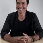 Chayanne Instagram - Una sonrisa siempre será la solución a sus problemas 😁 #chayanne