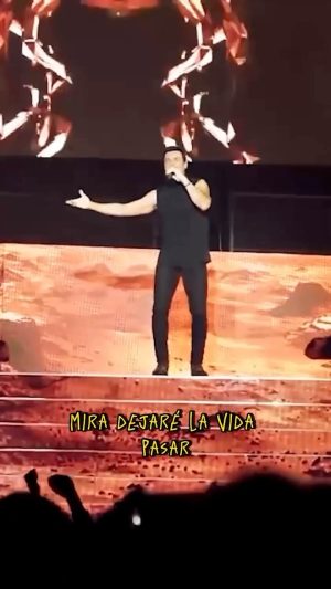 Chayanne Instagram - Los pasos que nunca van a faltar en mis conciertos 🕺