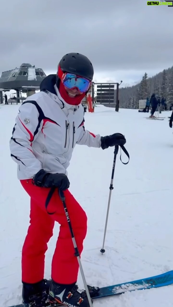 Chayanne Instagram - Este frío es de locos 🥶 #Chayanne