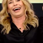 Chelsea Handler Instagram - Shoutout to Jeremy!!! 😂 We’re still not over this interview with the one and only @chelseahandler - she talked dating, her comedy show and her passion for activism. To watch our full chat with the legendary comedian, head to the link in our bio!