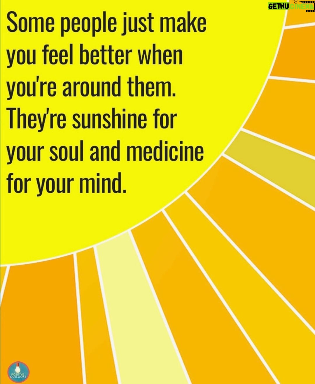 Chelsea Handler Instagram - Be the sunshine.