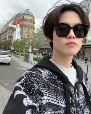 Chenle Instagram - Paris~~~~❤️(chapter 1)