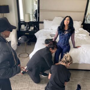 Cher Instagram - 🤫

@versace