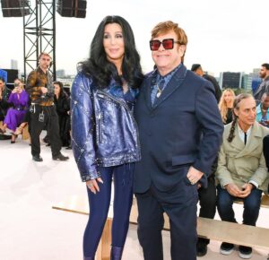 Cher Instagram - 💫

@donatella_versace @versace