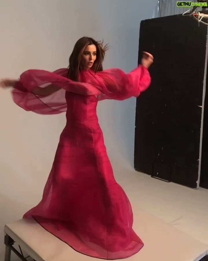 Cheryl Cole Instagram - Thank you @stella_telegraph click the link in my bio or swipe up on stories to read the full interview 💕