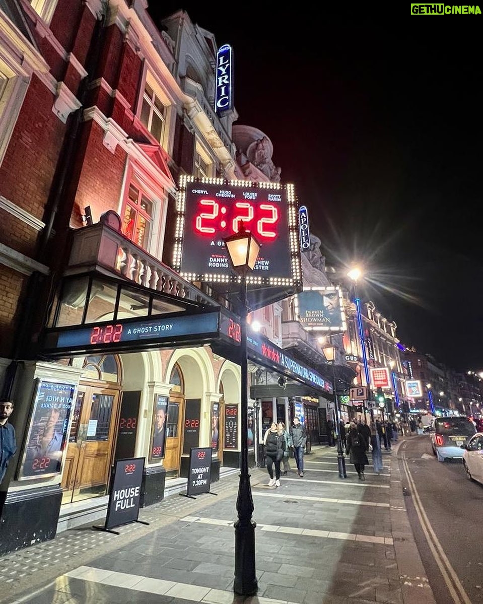 Cheryl Cole Instagram - We had our first preview show of @222aghoststory last night, I am so beyond thankful to all of you for your support and lovely messages π₯° β¦ oh and GORGEOUS flowers π my dressing room looks like a florist ππ our official opening night is Feb 1st and weβll be on stage until April 23rd. Canβt wait to see you out there ππ»