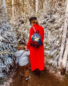 Cheryl Cole Instagram - Walking in a winter wonderland! ❄️ 🌲🎅🏼✨ @laplanduk
