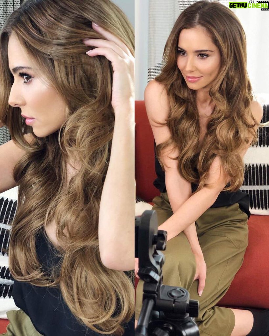 Cheryl Cole Instagram - Iβve got you ladies π hereβs an early Christmas treat for you for Black Friday π€πππ» the code is BF30 @easilockshair β¨π€©