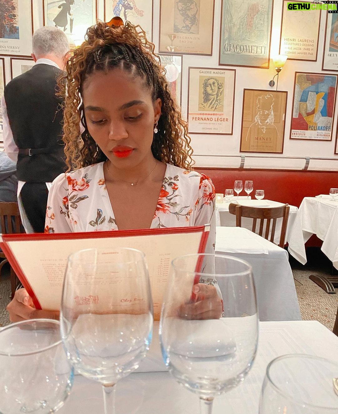 China Anne McClain Instagram - 🇫🇷 @mynameissisi Paris, France