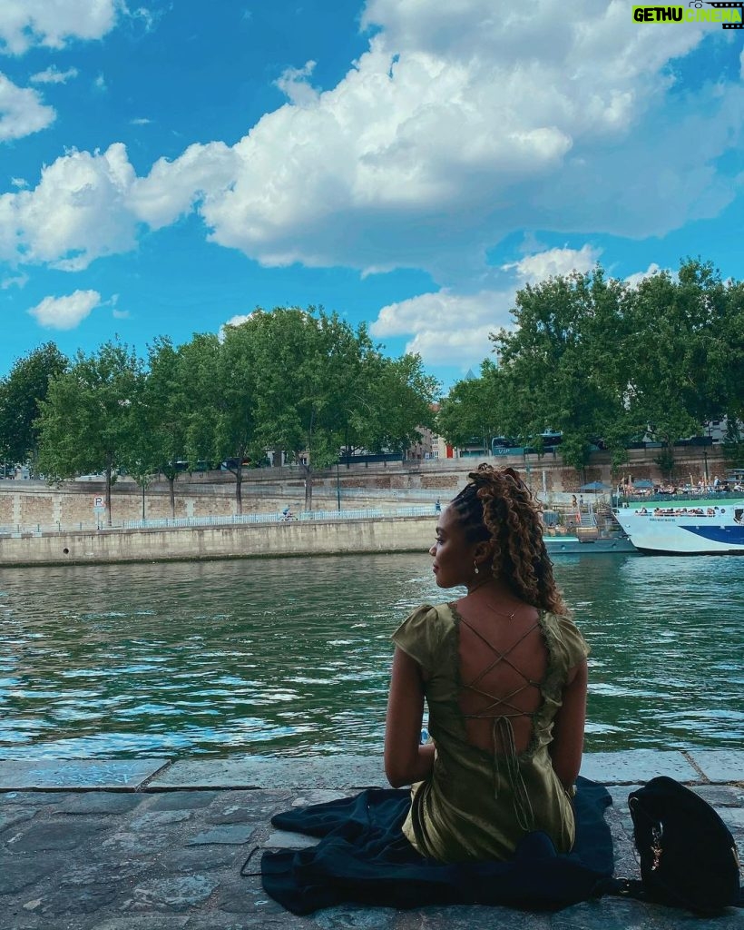 China Anne McClain Instagram - La Seine • any great book recommendations? something riveting 📖 Seine River, Paris, France