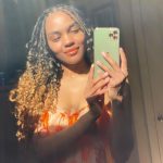 China Anne McClain Instagram - 🌞