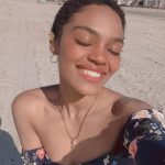 China Anne McClain Instagram - a sweetheart gave me a rose at the beach. I hope all his dreams come true ❤️