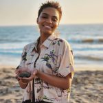 China Anne McClain Instagram - Ad - i love the beach 🌊 #foreverla #f21xme @forever21