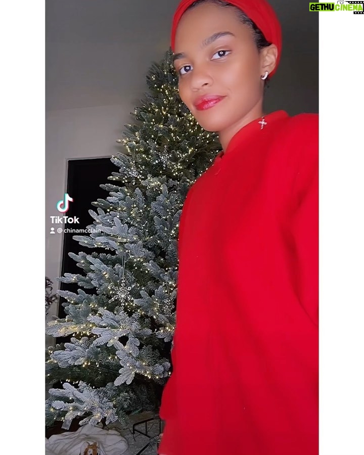 China Anne McClain Instagram - i be acting stupid around Christmas, i love Christmas