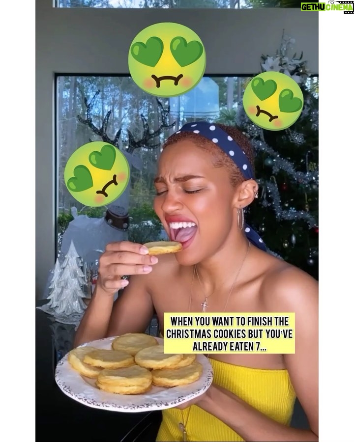 China Anne McClain Instagram - #ad when you want to finish the Christmas cookies but you’re full from the 7 you already ate... @android’s new Emoji Kitchen can show how you really feel! Comment below the TWO emojis that show how your day has been and i’ll turn it into a sticker! Don’t forget to describe the mixed emoji too! On my story, y’all can vote on which ones should make the #EmojiKitchenDictionary :P I’m rewarding the winners with a limited edition Android phone case! Let’s goooo