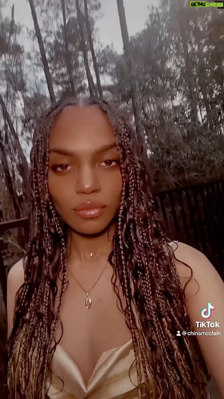 China Anne McClain Instagram - new braids ✨🤎