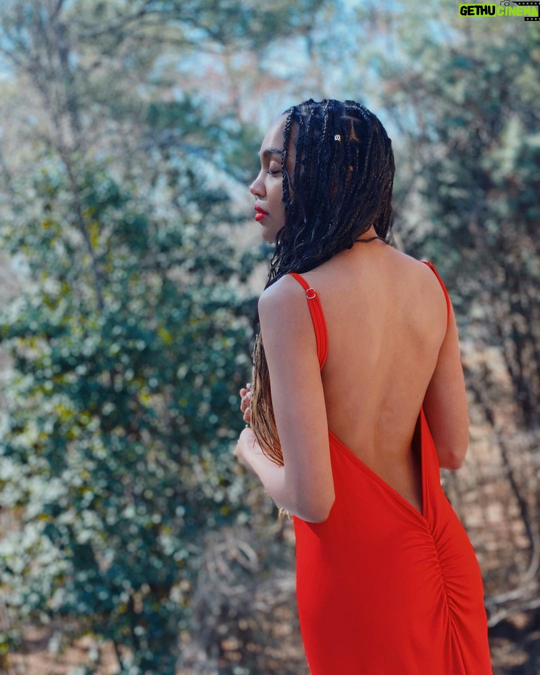 China Anne McClain Instagram - Happy Valentine’s Day ♥️