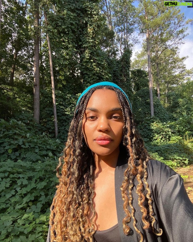 China Anne McClain Instagram - my space 🍃🌞 God made everything so pretty
