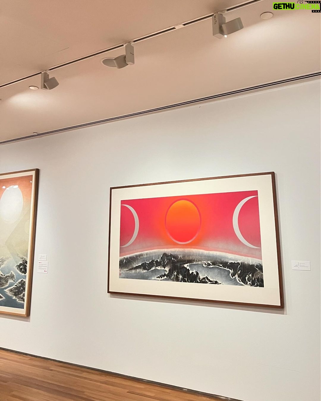 Chinnarat Siriphongchawalit Instagram - school tour mode at the gallery