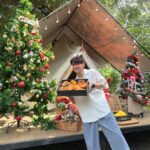 Chinnarat Siriphongchawalit Instagram - ☃️🎄🎅🏻🥨🍞🥳🧡✨