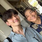 Chinnarat Siriphongchawalit Instagram - sunday with my galaxy 👵🏼🧔🏻‍♂️🧡