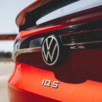 Chino Darín Instagram - Día soleado en Madrid. Salimos a dar una vuelta en el ID.5 de @vw_es por la ciudad! Más detalles en stories 😎 Madrid, Spain