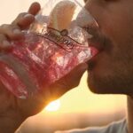Chino Darín Instagram - Necesito ver, hacer, conocer, descubrir y experimentar todo lo que pueda. "I like it like that" es hacer todo a tu manera, como quieras y con quien quieras. Porque la vida se vive una vez y la oportunidades hay que aprovecharlas. Y si es con amigos mejor... Las mejores aventuras suceden en buena compañía. Viajes, conciertos, asados, salidas, juegos, celebraciones y anécdotas que quedarán para siempre. @schweppes_es #ILikeItLikeThat