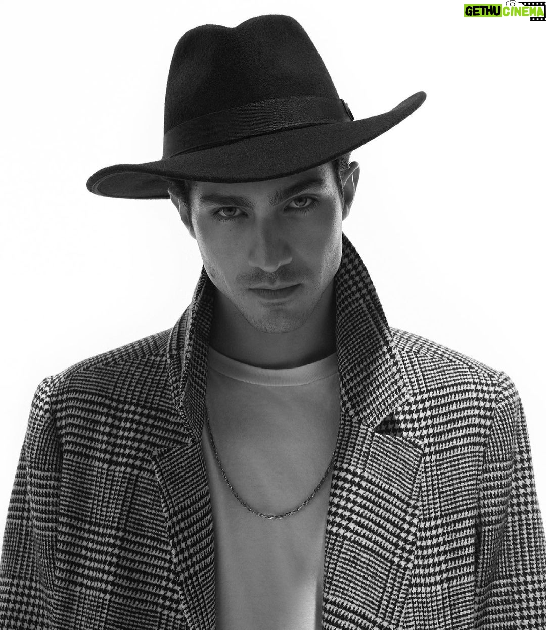 Chino Darín Instagram - Monocromo @bowenlondonuk FW21 Buenos Aires, Argentina