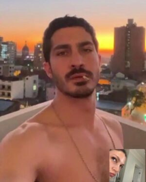 Chino Darín Instagram - Nuestros FaceTimes desfasados en tiempo y espacio ♥️