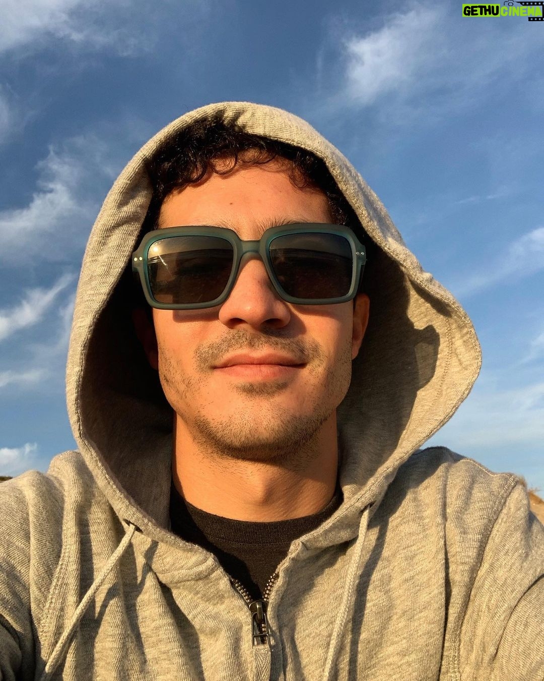 Chino Darín - 121.1K Likes - Con esta cara de pánfilo esperaba, hace exactamente un año, la llegada del 2020... 😎
@bowenlondonuk