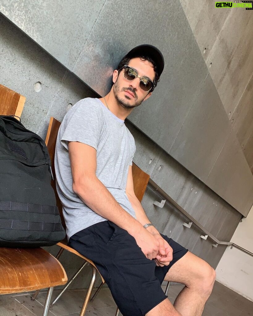 Chino Darín Instagram - Alerta Naranja 📷 @ursulolita 🧡 HK 2019 𝙃𝙊𝙉𝙂 𝙆𝙊𝙉𝙂