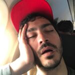 Chino Darín Instagram - Nadie: ... Absolutamente nadie: ... Yo: Hoy es viernes y tu cuerpo lo sabe! #ModoEco 2019 (foto del oportunista @ricardodarinok sobre descuido mío.) Toronto Pearson