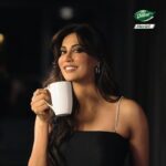 Chitrangada Singh Instagram - A great look comprises of these: a dress to make you look your best, well-styled hair, and most importantly, a bright smile to bring it all together. Chitrangda relies on the Tissue Test to check whether or not she is ready to head out the door. And the product she uses to ensure she passes this? The Dabur Herb’l Activated Charcoal Toothpaste from @daburherblindia has active charcoal with 0% added harmful chemicals & powerful herbs and charcoal treated with oxygen that gives white teeth with fresh breath ✨ Buy it now on Amazon 🛍️ #ChooseBlackForWhite #YouCanNeverGoWrongWithBlack #DaburHerb’lCharcoal #Dabur #oralbeauty #ad