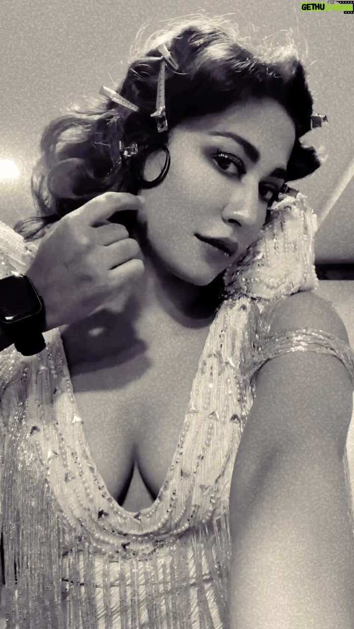Chitrangada Singh Instagram - Gatsby times .. flapper dress .. finger waves ..and vintage vibes ❤️ #sundayrewind #vintagefashion