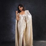 Chitrangada Singh Instagram - Gold rush ✨✨💖 . . For the event MHU @kajol_mulani Outfit : @neeturohra_india jewellry : @karishma.joolry Styling :@eshaamiin1 Images: @rushankaf