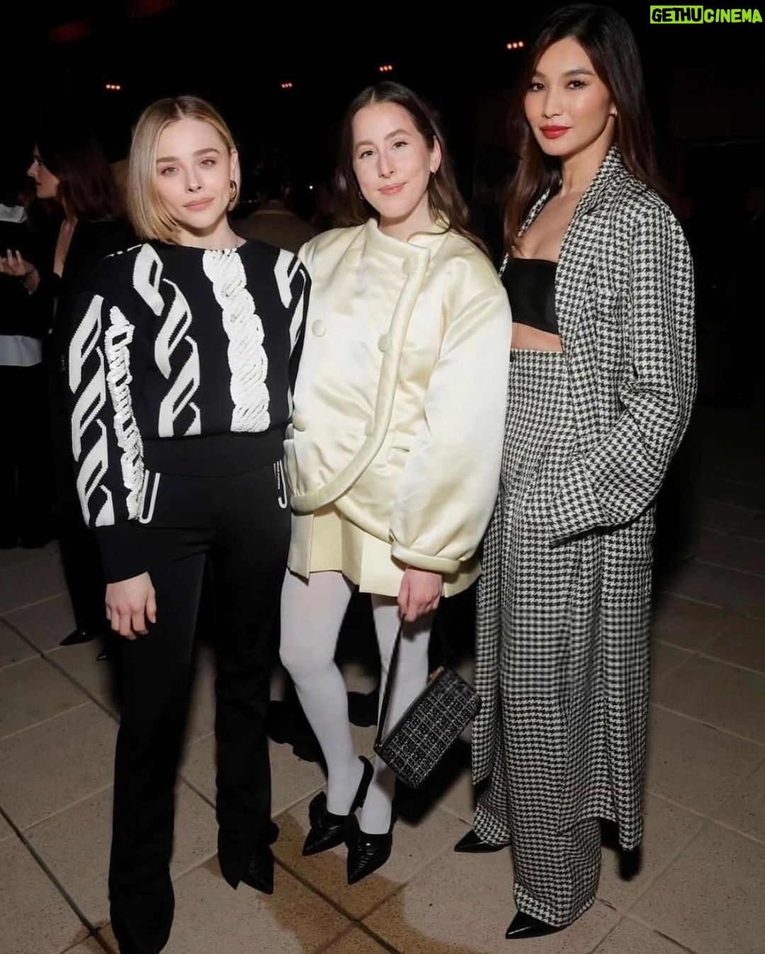 Chloë Grace Moretz Instagram - @louisvuitton x @wmag last night 🤍🖤🤍🖤 what a beautiful evening @nicolasghesquiere @saramoonves thank you