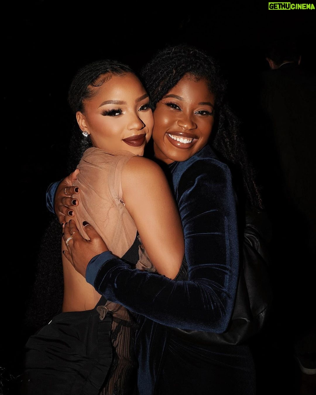Chloe Bailey Instagram - color purple premiere 💜 i’m such a proud big sis!! i love you halle, you killed it ✨✨